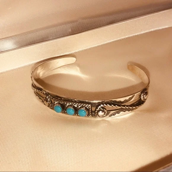 Native American Sterling Silver Turquoise Ornate Cuff Bracelet Antique Vintage